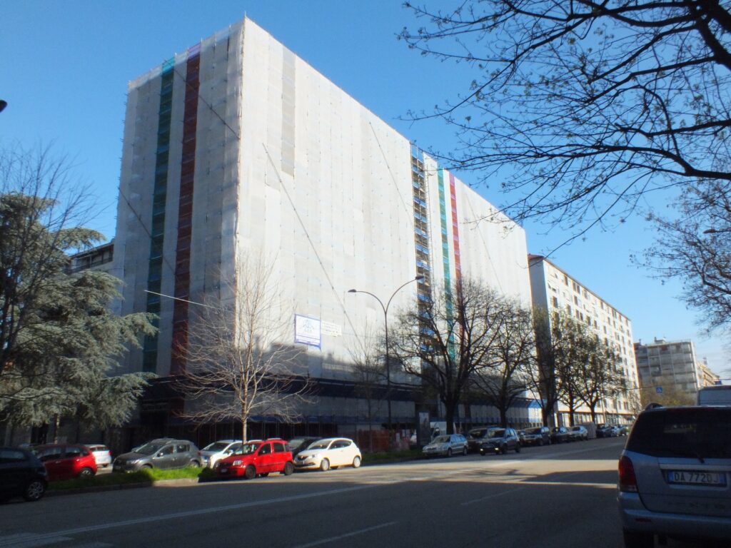 Ponteggio Corso Corsica Torino