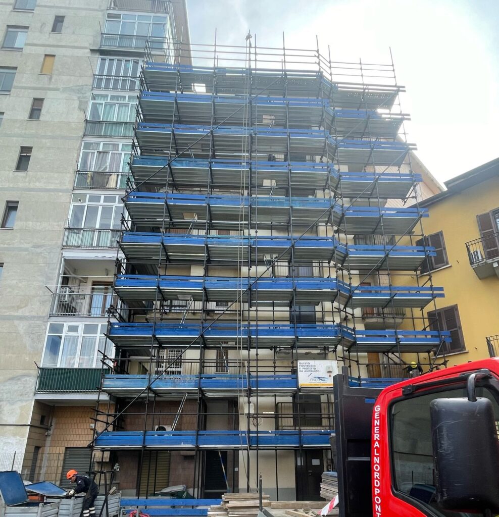Ponteggio Corso Vercelli 227 Torino